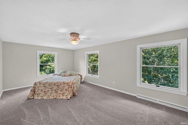 56039 Rio Lindo Drive, Elkhart, IN 46514