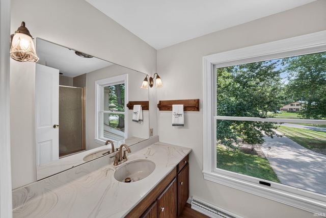 56039 Rio Lindo Drive, Elkhart, IN 46514