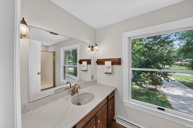 56039 Rio Lindo Drive, Elkhart, IN 46514