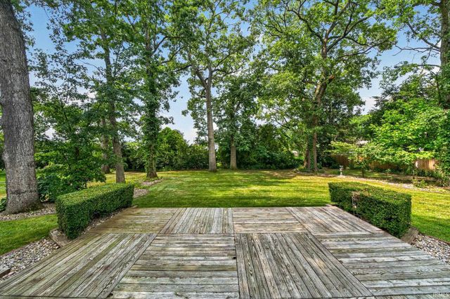 56039 Rio Lindo Drive, Elkhart, IN 46514