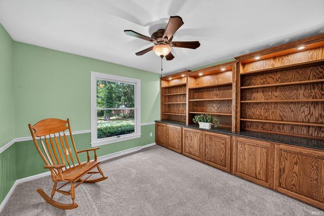 56039 Rio Lindo Drive, Elkhart, IN 46514