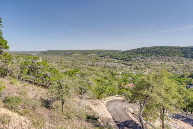 482 Dusty Saddle DR, Canyon Lake, TX 78133