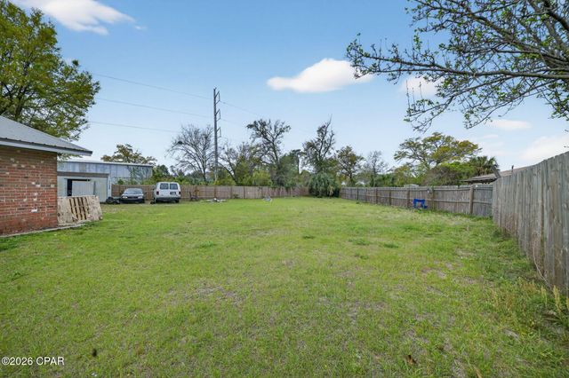 2001 Pritchard Street, Panama City, FL 32405