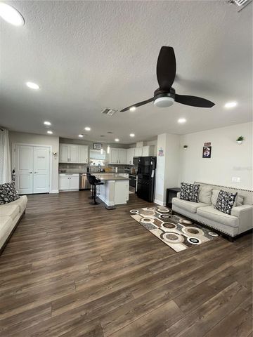 30543 THUNDERBIRD DR, Wesley Chapel, FL 33545