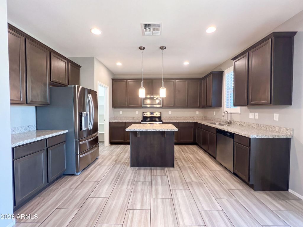 11422 W FOXFIRE Drive, Surprise, AZ 85378 — photo 2