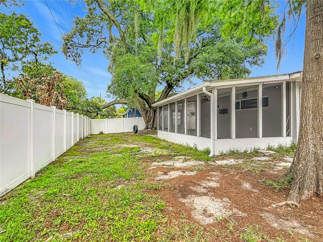 1915 SYLVESTER ROAD, Lakeland, FL 33803