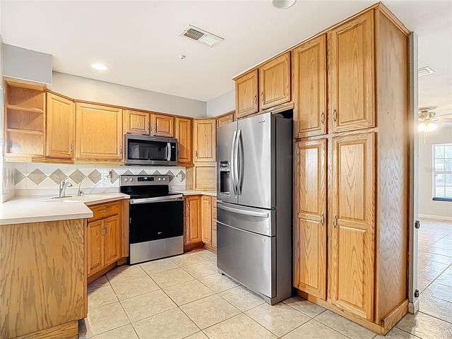 1915 SYLVESTER ROAD, Lakeland, FL 33803