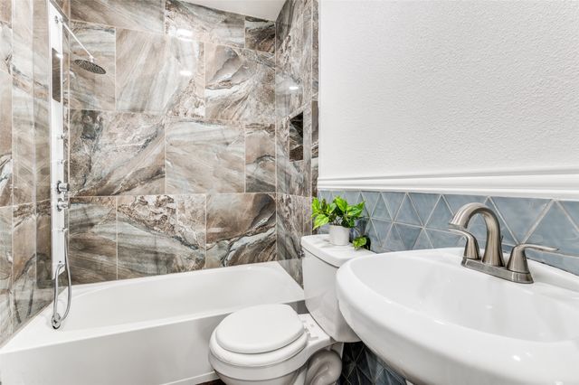 437 22nd Street NW, Grand Prairie, TX 75050