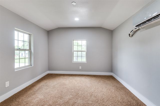 437 22nd Street NW, Grand Prairie, TX 75050