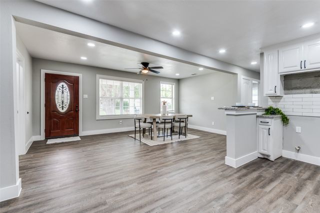 437 22nd Street NW, Grand Prairie, TX 75050