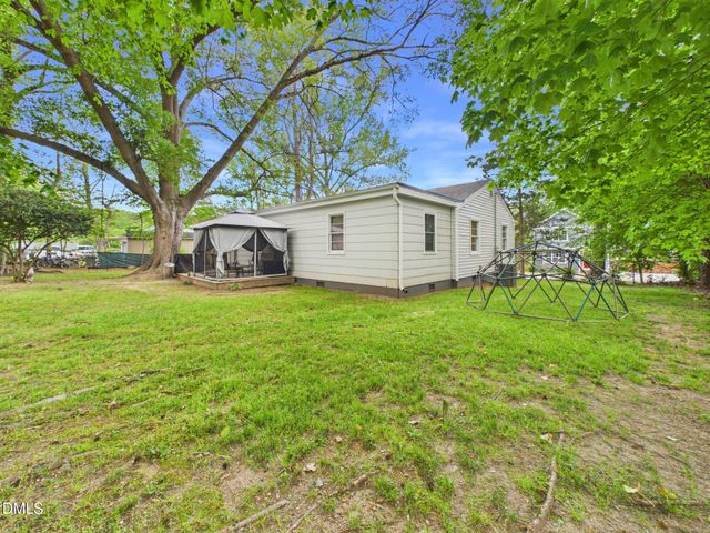 109 Blanchard Street, Raleigh, NC 27603