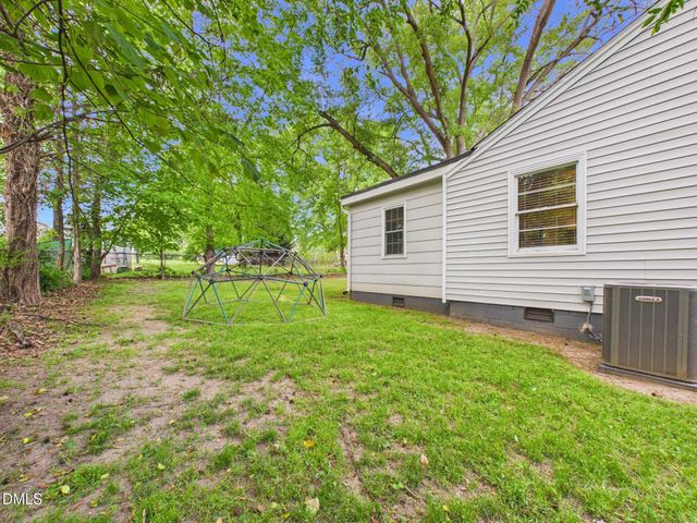 109 Blanchard Street, Raleigh, NC 27603