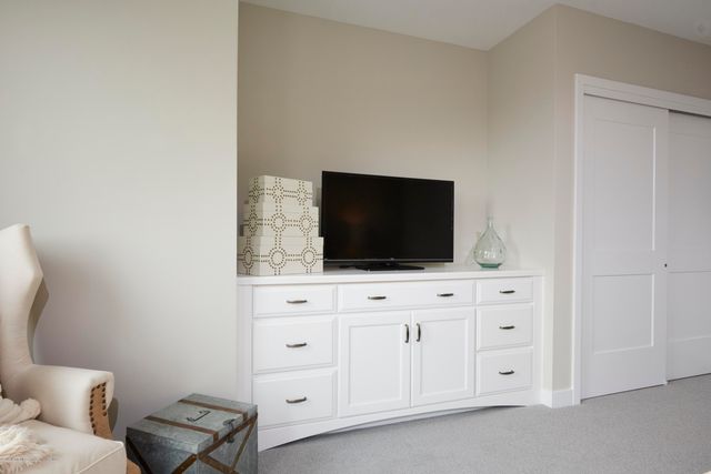 92 Drs James Parker Boulevard 207, Red Bank, NJ 07701