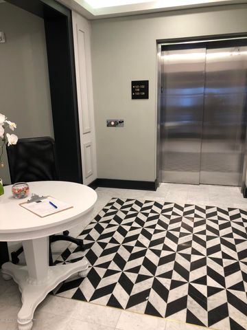 92 Drs James Parker Boulevard 207, Red Bank, NJ 07701