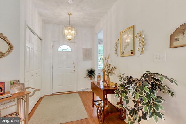 1456 WHEATFIELD DR, York, PA 17408