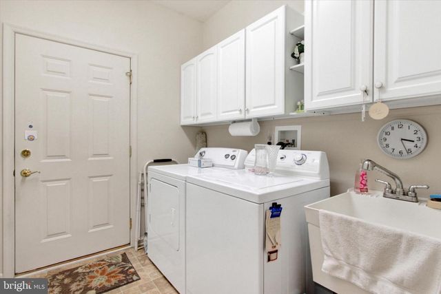 1456 WHEATFIELD DR, York, PA 17408