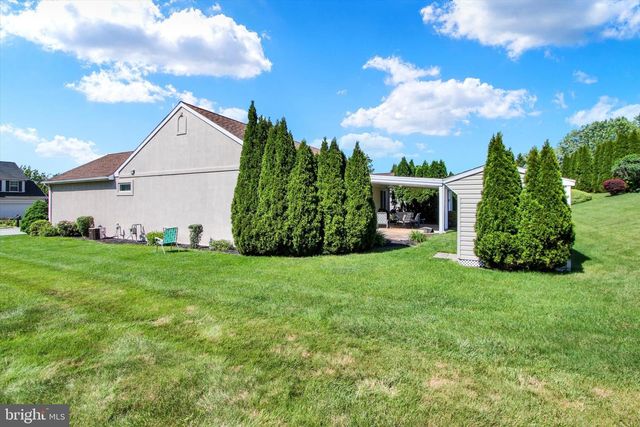 1456 WHEATFIELD DR, York, PA 17408