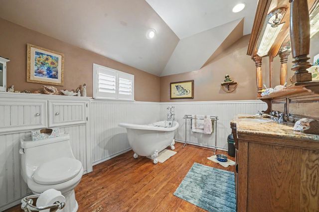 14211 State Hwy 49 St, Amador City, CA 95601