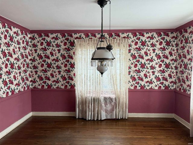 2007 Cedar Street, South Bend, IN 46617