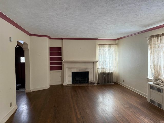 2007 Cedar Street, South Bend, IN 46617