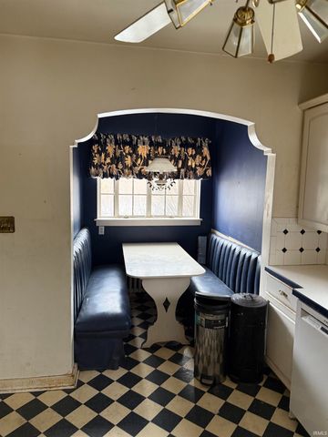 2007 Cedar Street, South Bend, IN 46617