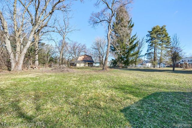 5447 Sitka Street, Burton, MI 48519