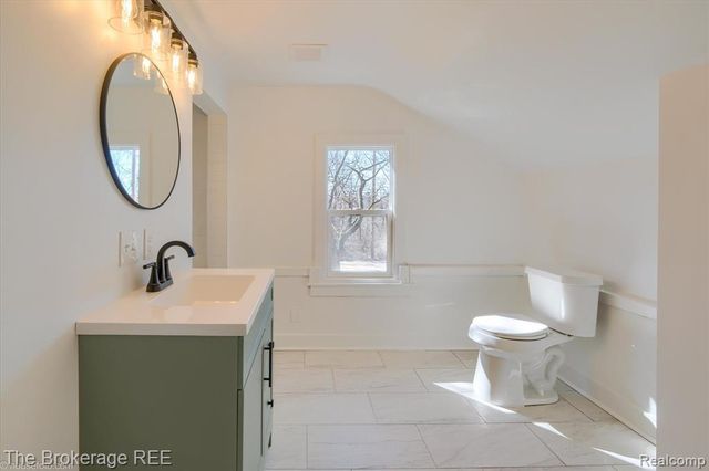 5447 Sitka Street, Burton, MI 48519