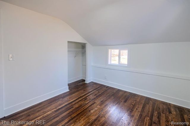 5447 Sitka Street, Burton, MI 48519