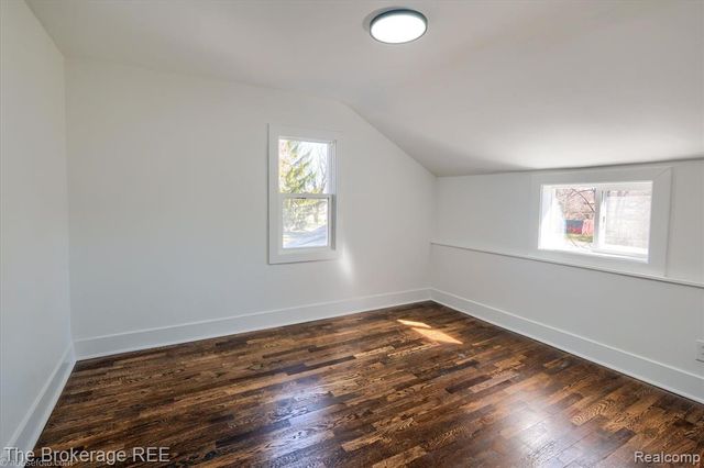 5447 Sitka Street, Burton, MI 48519