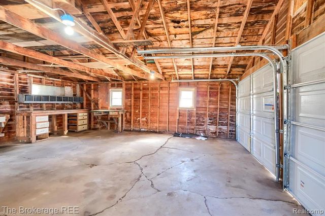 5447 Sitka Street, Burton, MI 48519
