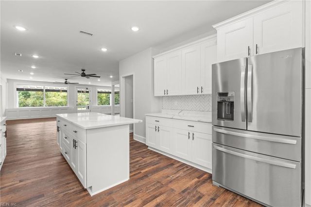 1848 Ballahack RD, Chesapeake, VA 23322