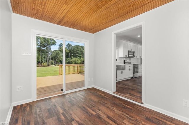 1848 Ballahack RD, Chesapeake, VA 23322