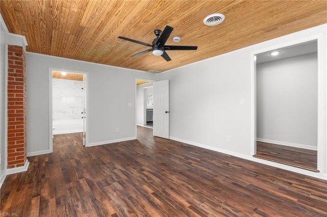 1848 Ballahack RD, Chesapeake, VA 23322