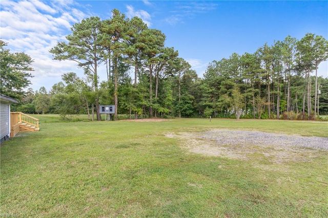 1848 Ballahack RD, Chesapeake, VA 23322