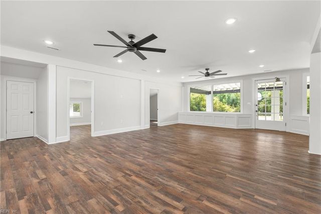 1848 Ballahack RD, Chesapeake, VA 23322