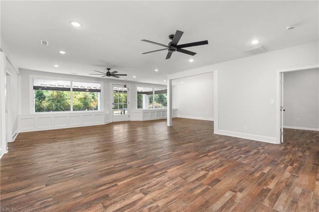 1848 Ballahack RD, Chesapeake, VA 23322