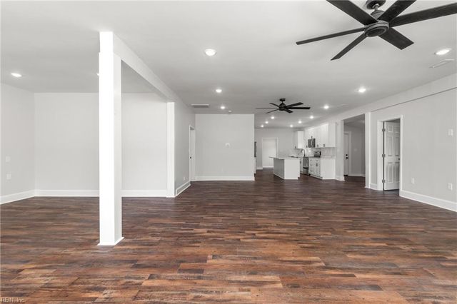 1848 Ballahack RD, Chesapeake, VA 23322