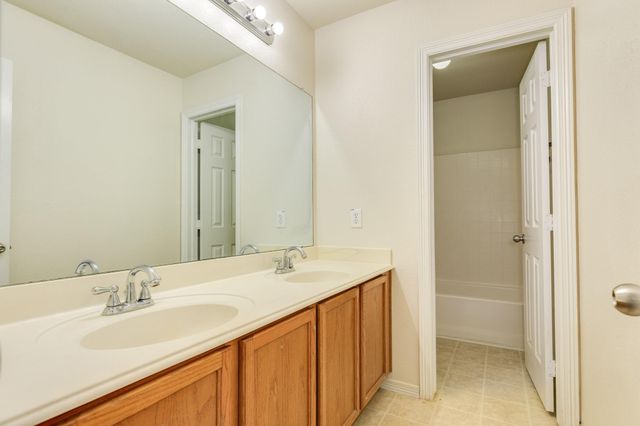 201 N Golden Oak Drive, Texas City, TX 77591