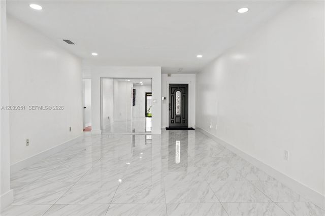 13522 SW 62nd St H-W, Miami, FL 33183