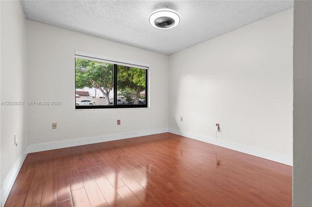 13522 SW 62nd St H-W, Miami, FL 33183