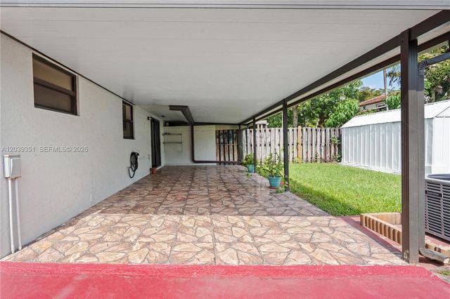 13522 SW 62nd St H-W, Miami, FL 33183
