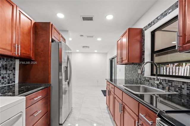 13522 SW 62nd St H-W, Miami, FL 33183