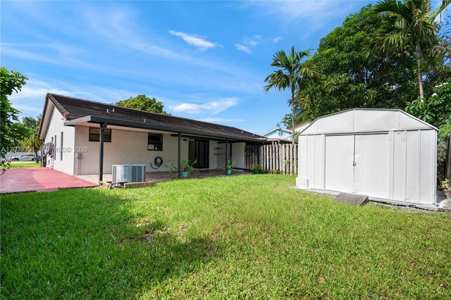 13522 SW 62nd St H-W, Miami, FL 33183