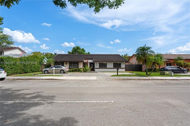 13522 SW 62nd St H-W, Miami, FL 33183