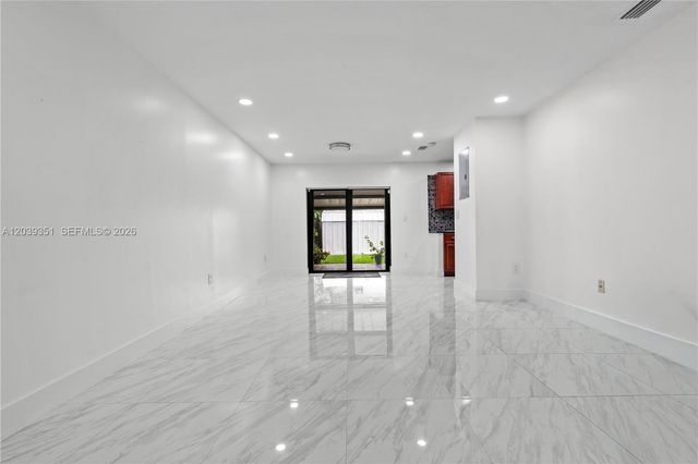 13522 SW 62nd St H-W, Miami, FL 33183
