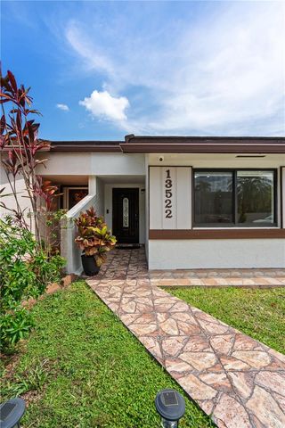 13522 SW 62nd St H-W, Miami, FL 33183