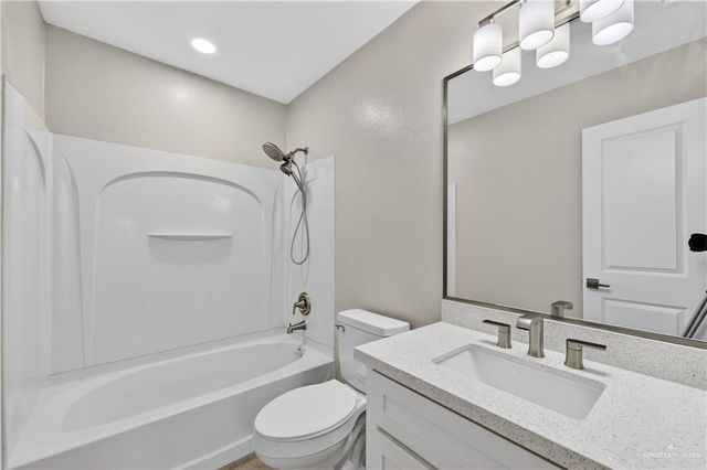 811 Gabriella Avenue, Pharr, TX 78577