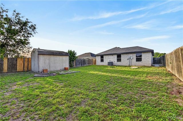 811 Gabriella Avenue, Pharr, TX 78577