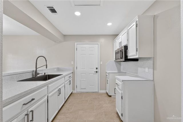 811 Gabriella Avenue, Pharr, TX 78577