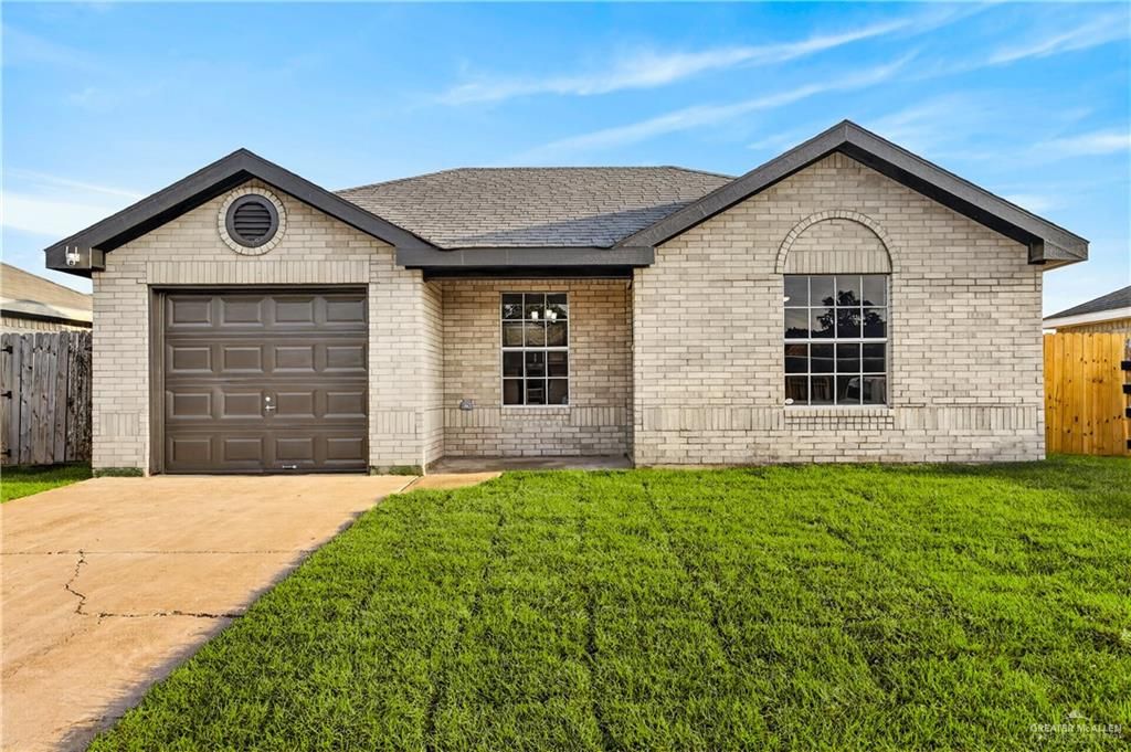 811 Gabriella Avenue, Pharr, TX 78577